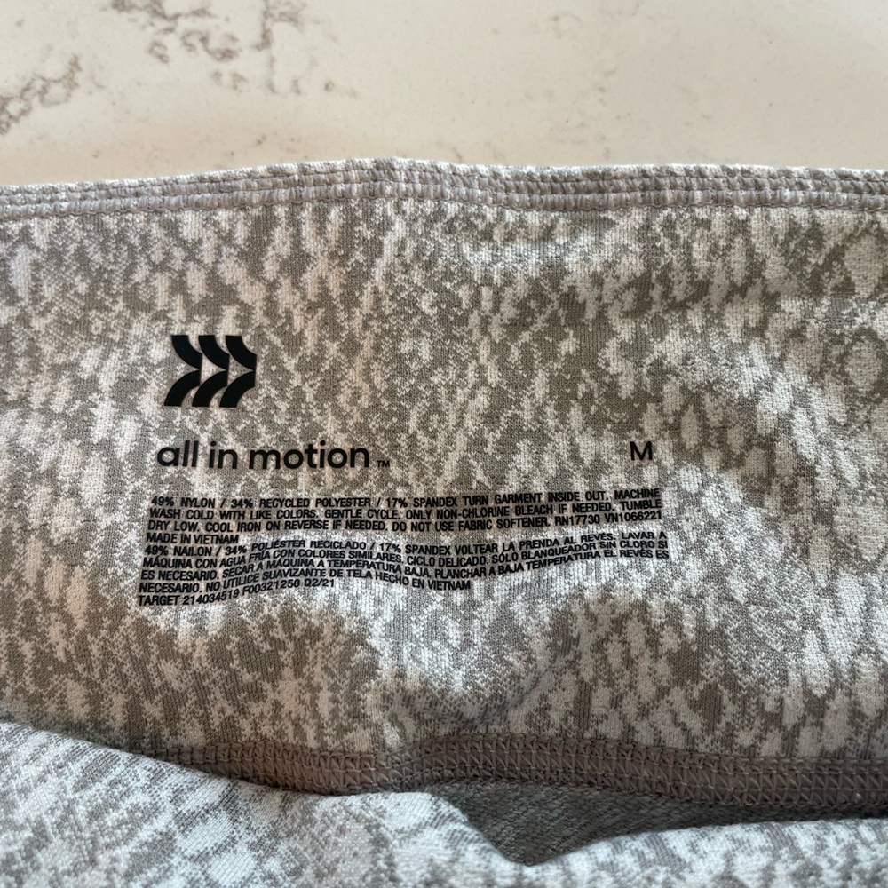 All In Motion Gray Patterned Apparel - image 3